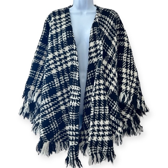 WEAVE O’ THE IRISH Vtg 100% Wool Hand Knit Tartan Plaid Open Front Cape Poncho - Picture 1 of 10
